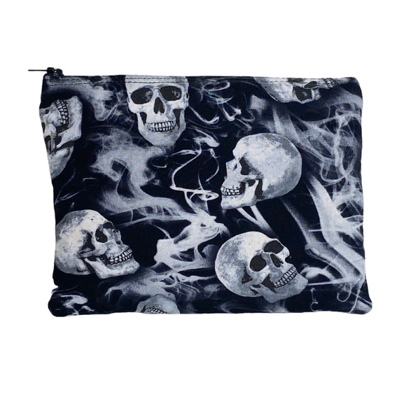 Handmade: Skull Printed Zip Top Makeup Bag ☻︎ Halloween ☻ Black + White ☻ - Picture 8 of 11